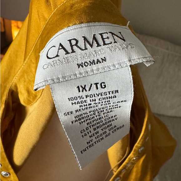 Carmen Marc Valvo Women’s Size 1X Rhinestone V Neck Gold Long Sleeve Blouse - Picture 4 of 6